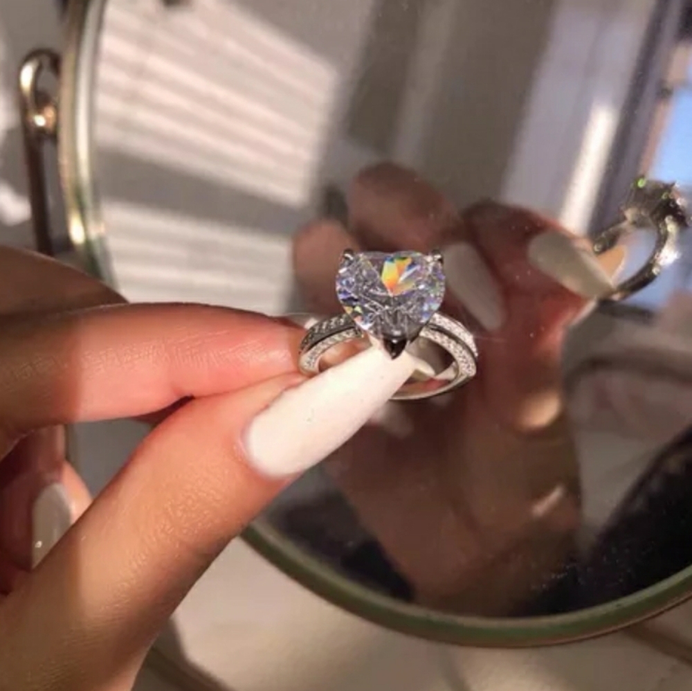 New Silver Heart Ring - Picture 3 of 4